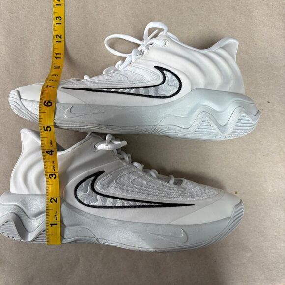 Nike Giannis Immortality 4 Basketball Shoes. Size 8.5. White. - Picture 3 of 6